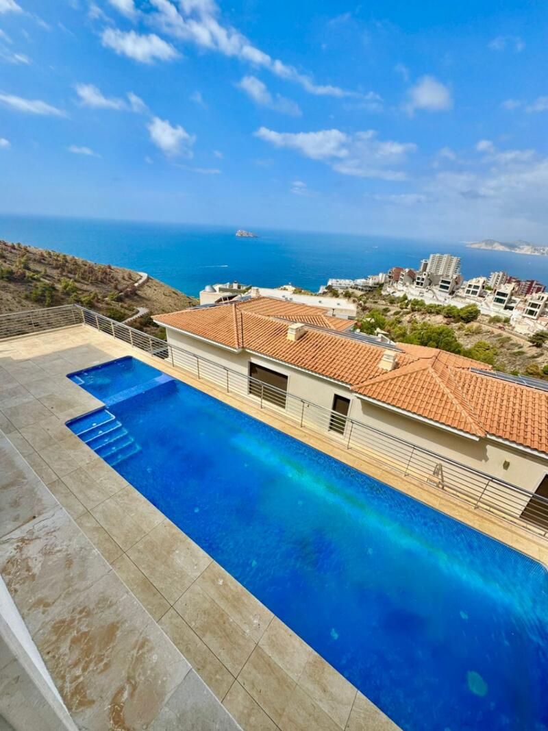 Villa en venta en Benidorm, Alicante