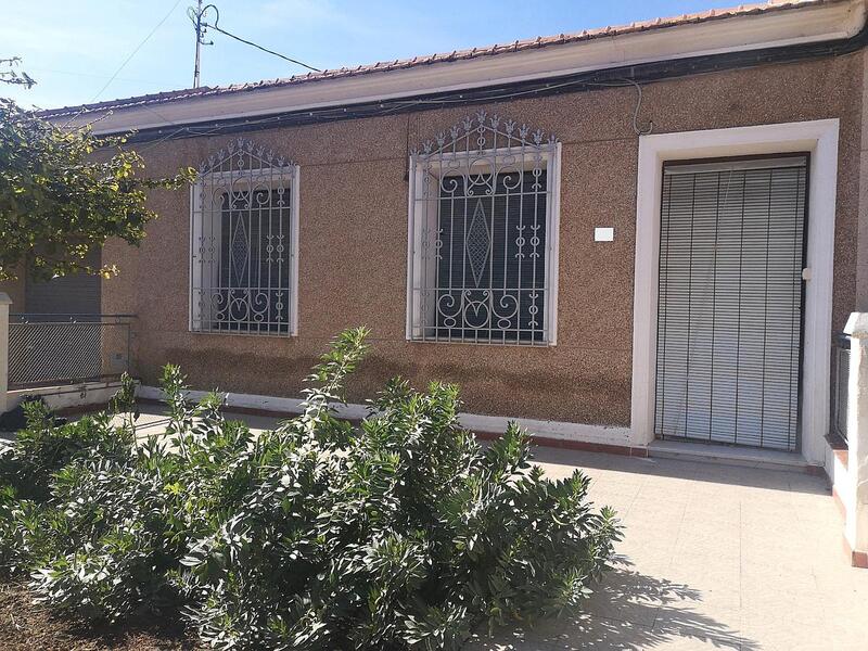 Maison de Ville à vendre dans Los Montesinos, Alicante