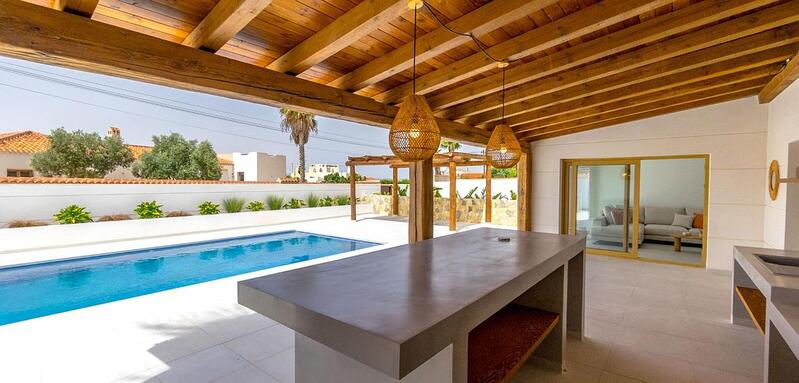 4 bedroom Villa for sale