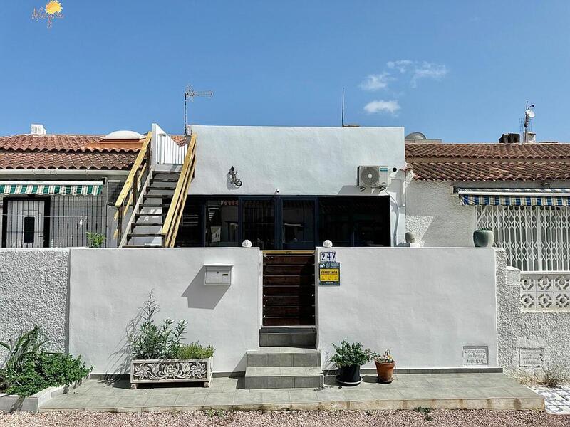 Stadthaus zu verkaufen in Torrevieja, Alicante