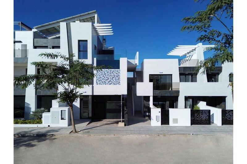 Townhouse for sale in Pilar de la Horadada, Alicante