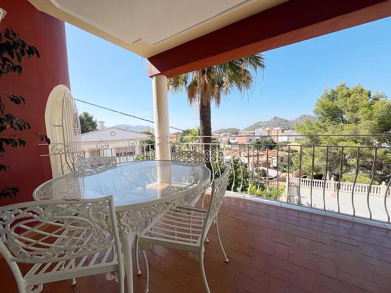 Villa for sale in Pedreguer, Alicante