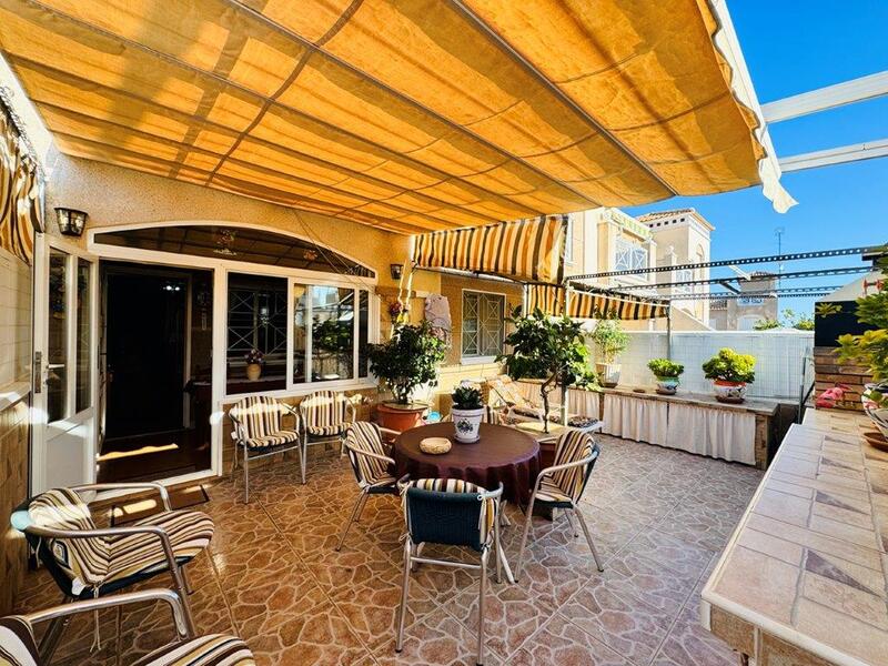 Townhouse for sale in Torrevieja, Alicante