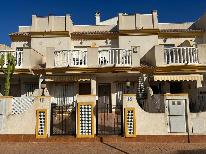 Gezinswoning Te koop in Orihuela Costa, Alicante