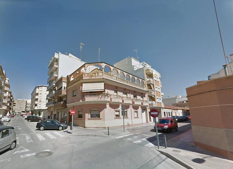 вилла продается в Guardamar del Segura, Alicante