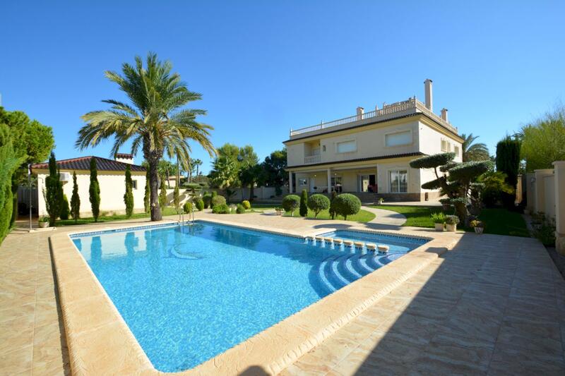 Villa à vendre dans Orihuela Costa, Alicante