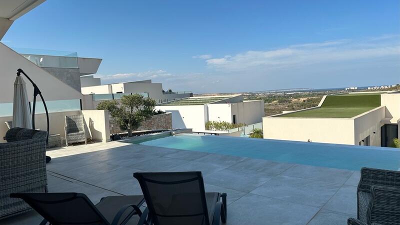 Villa til salg i Ciudad Quesada, Alicante