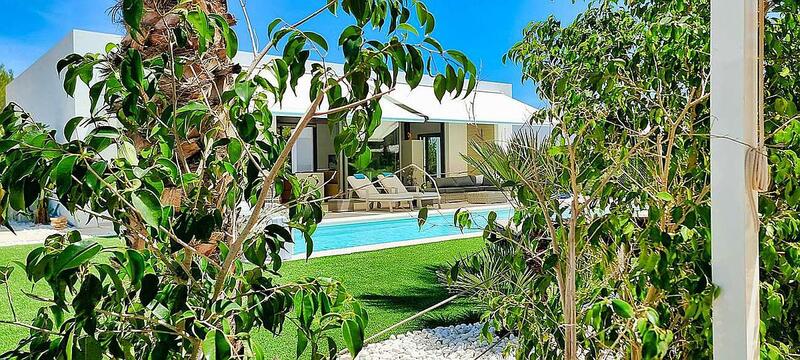 Villa til salg i Orihuela, Alicante