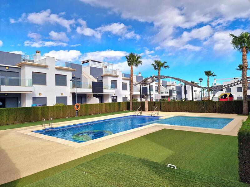 Apartment for sale in Pilar de la Horadada, Alicante