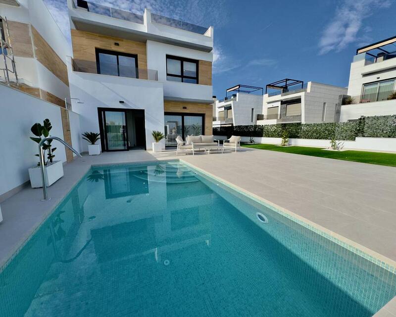 Villa à vendre dans Benijófar, Alicante