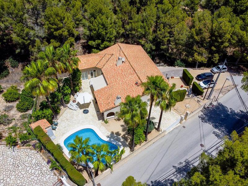 Villa à vendre dans La Nucia, Alicante