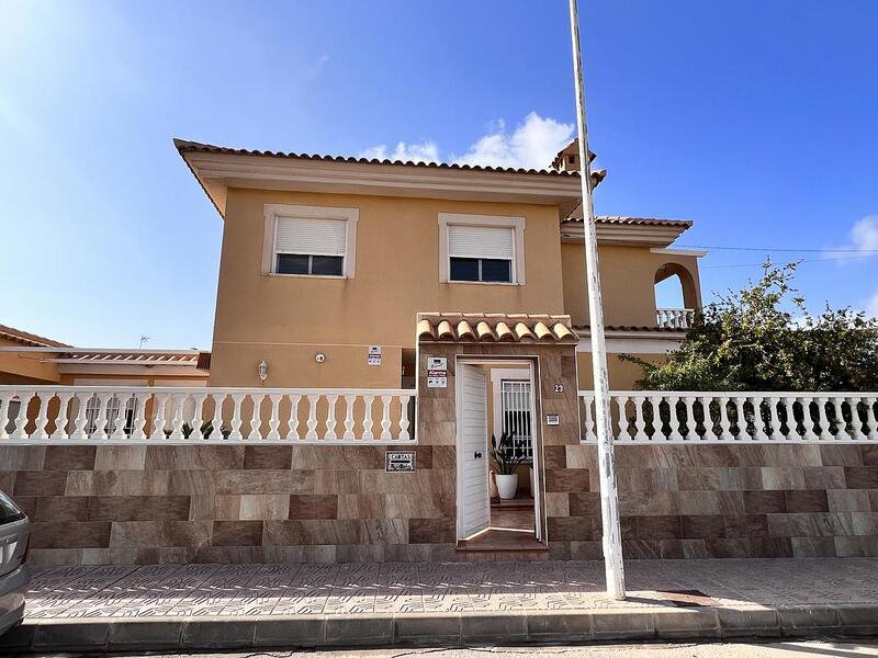 Villa en venta en Puerto de Mazarron, Murcia