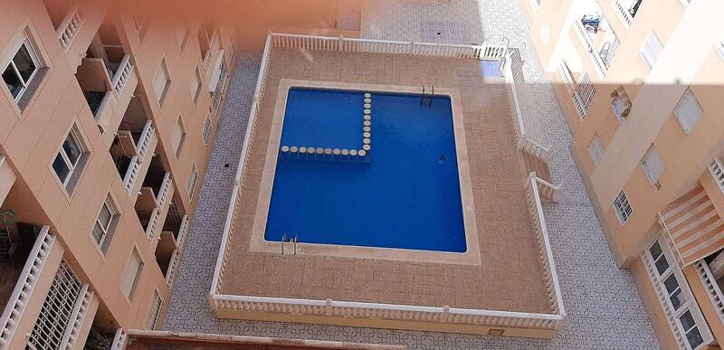 Appartement zu verkaufen in Torrevieja, Alicante