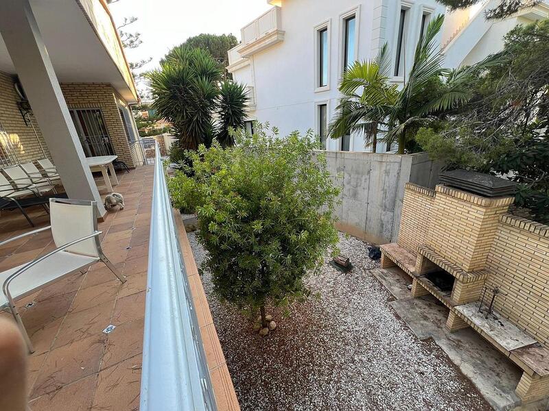 4 Cuarto Villa en venta