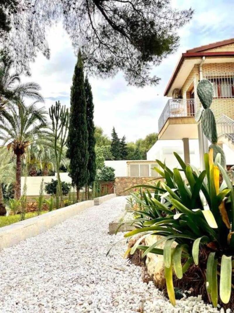 4 Cuarto Villa en venta