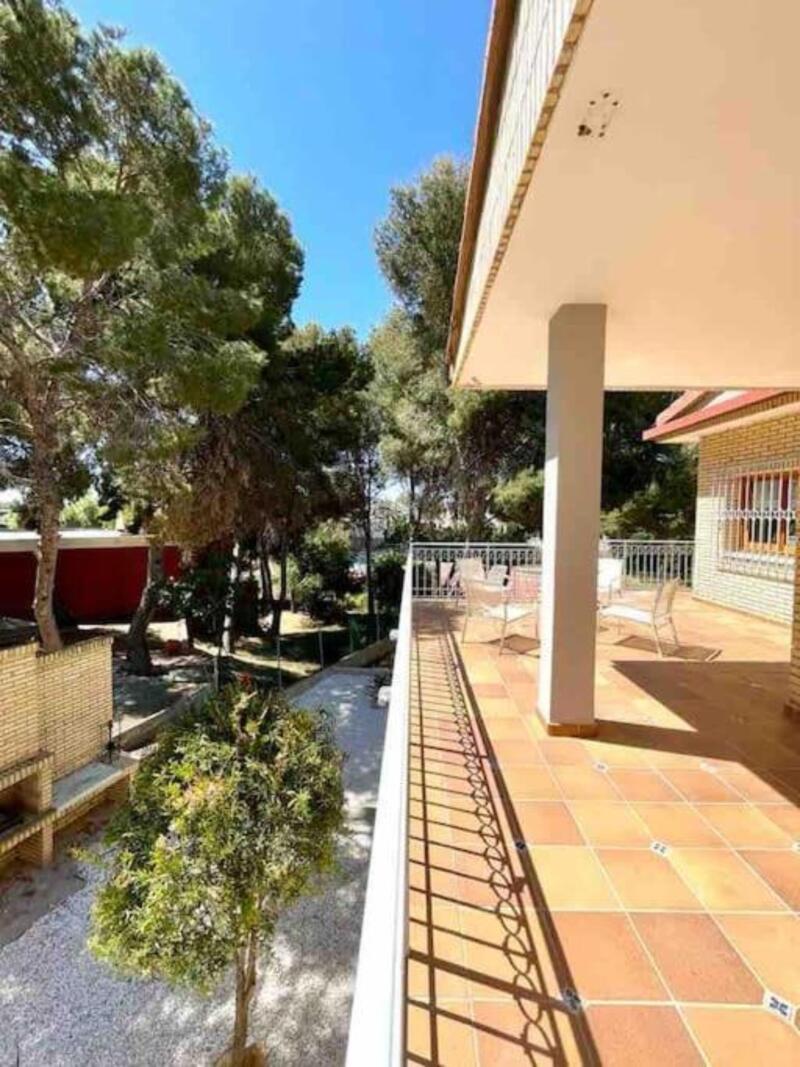 4 Cuarto Villa en venta