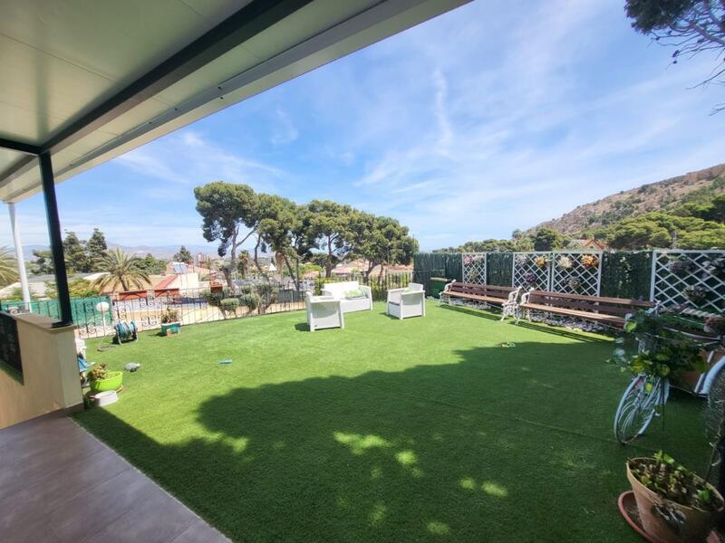 Villa en venta en Alacant/Alicante, Alicante