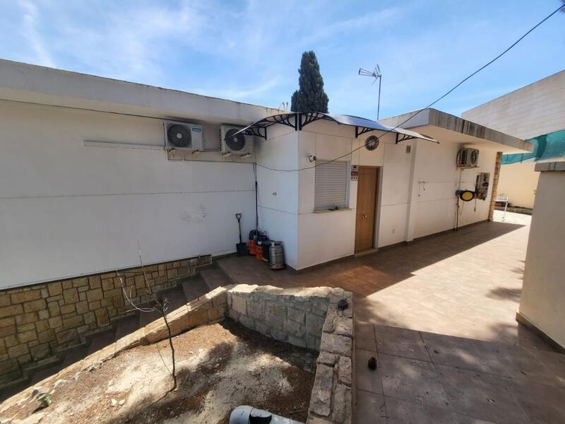 3 Cuarto Villa en venta