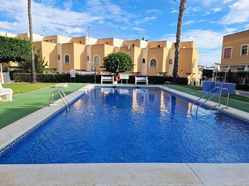 Townhouse for sale in Torrevieja, Alicante