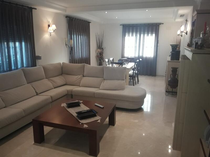 3 Cuarto Villa en venta