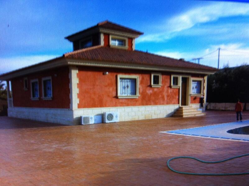 3 Cuarto Villa en venta