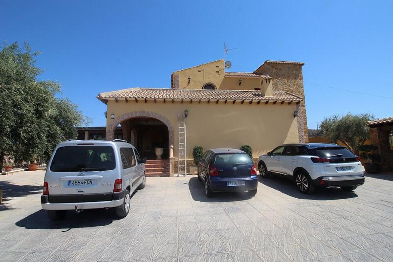 4 Cuarto Villa en venta