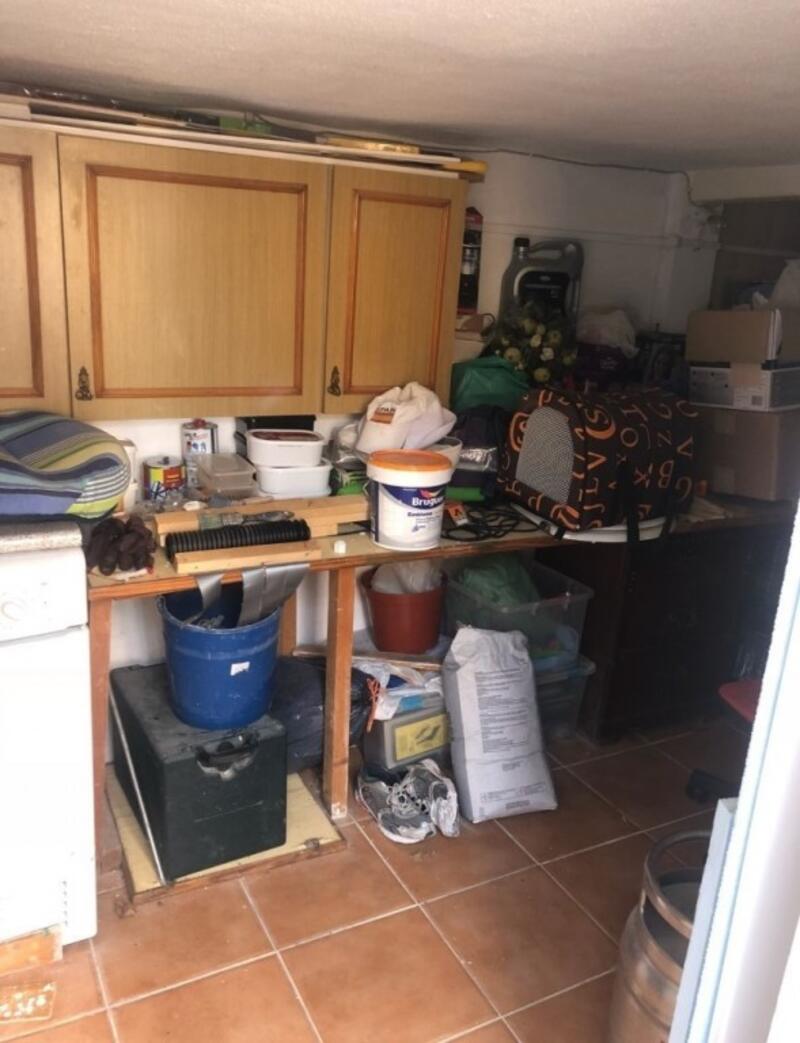 4 slaapkamer Gezinswoning Te koop