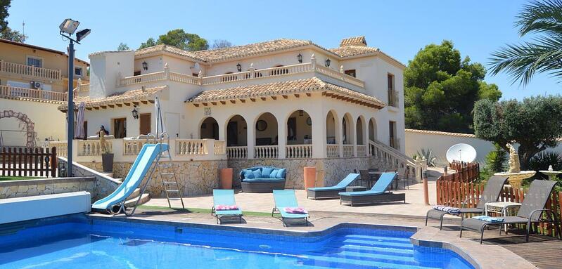 Villa à vendre dans Orihuela Costa, Alicante