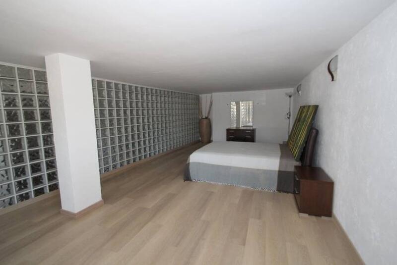 4 Cuarto Villa en venta