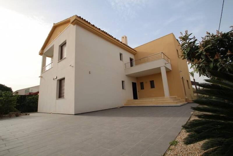 5 Cuarto Villa en venta