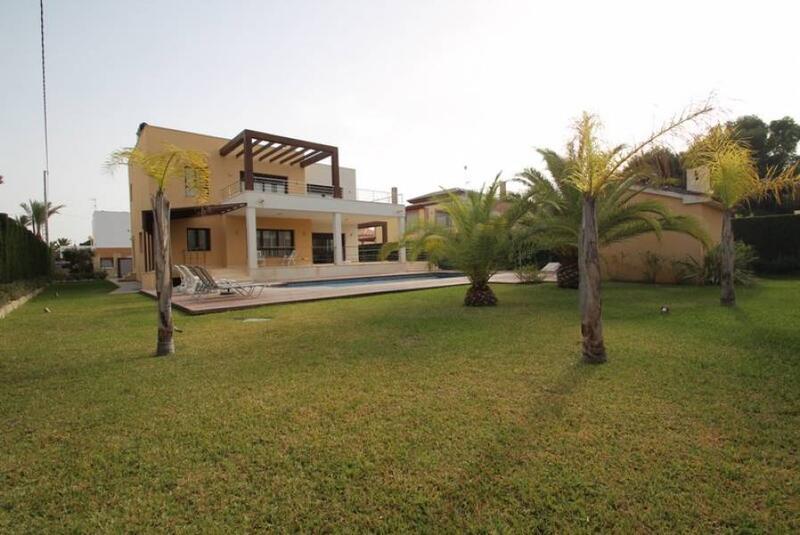 5 Cuarto Villa en venta