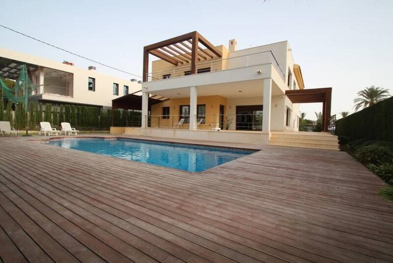 5 bedroom Villa for sale