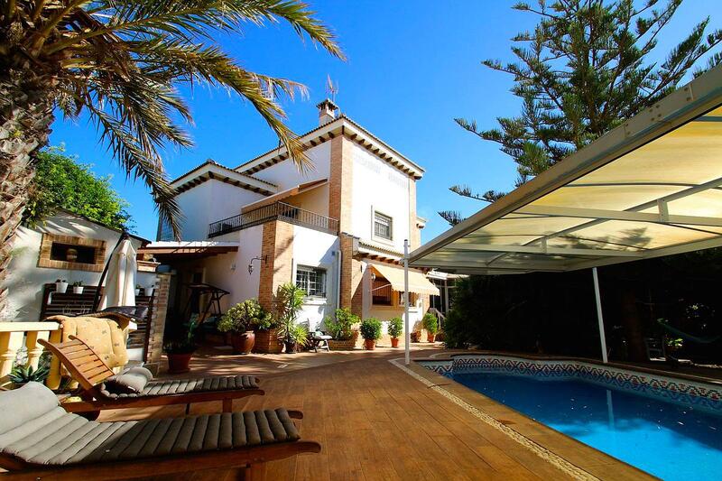 Villa for sale in Torrevieja, Alicante