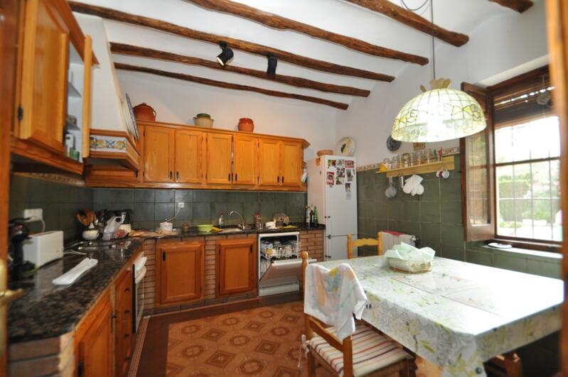 9 Cuarto Villa en venta