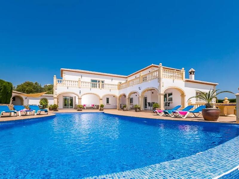 5 bedroom Villa for sale