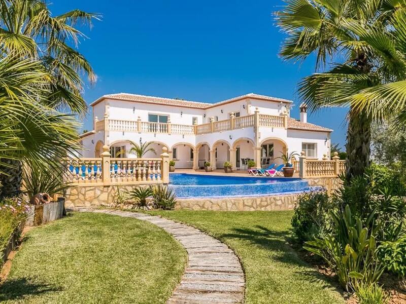 5 bedroom Villa for sale