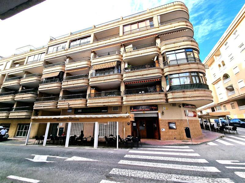 Apartamento en venta en Torrevieja, Alicante