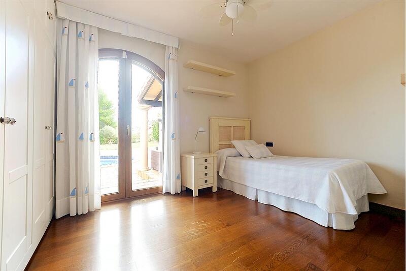 6 chambre Villa à vendre