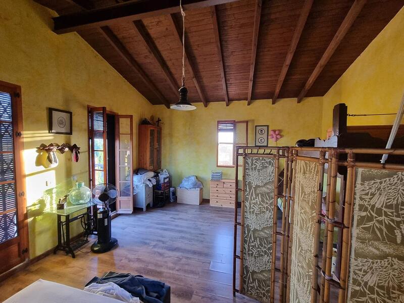 1 Cuarto Casa de Campo en venta