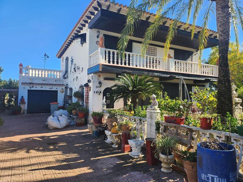 7 Cuarto Villa en venta