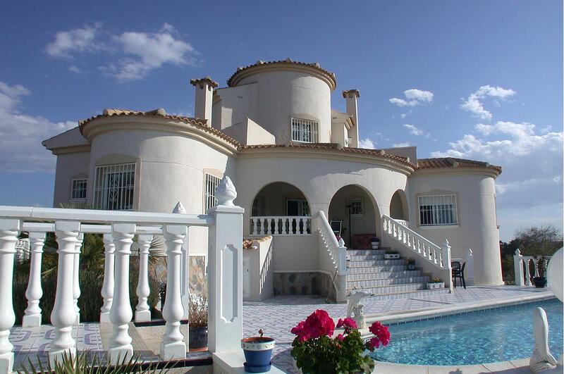 Villa Te koop in Algorfa, Alicante