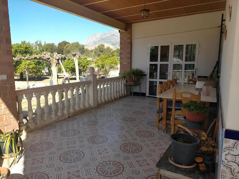 Villa en venta en Benidorm, Alicante