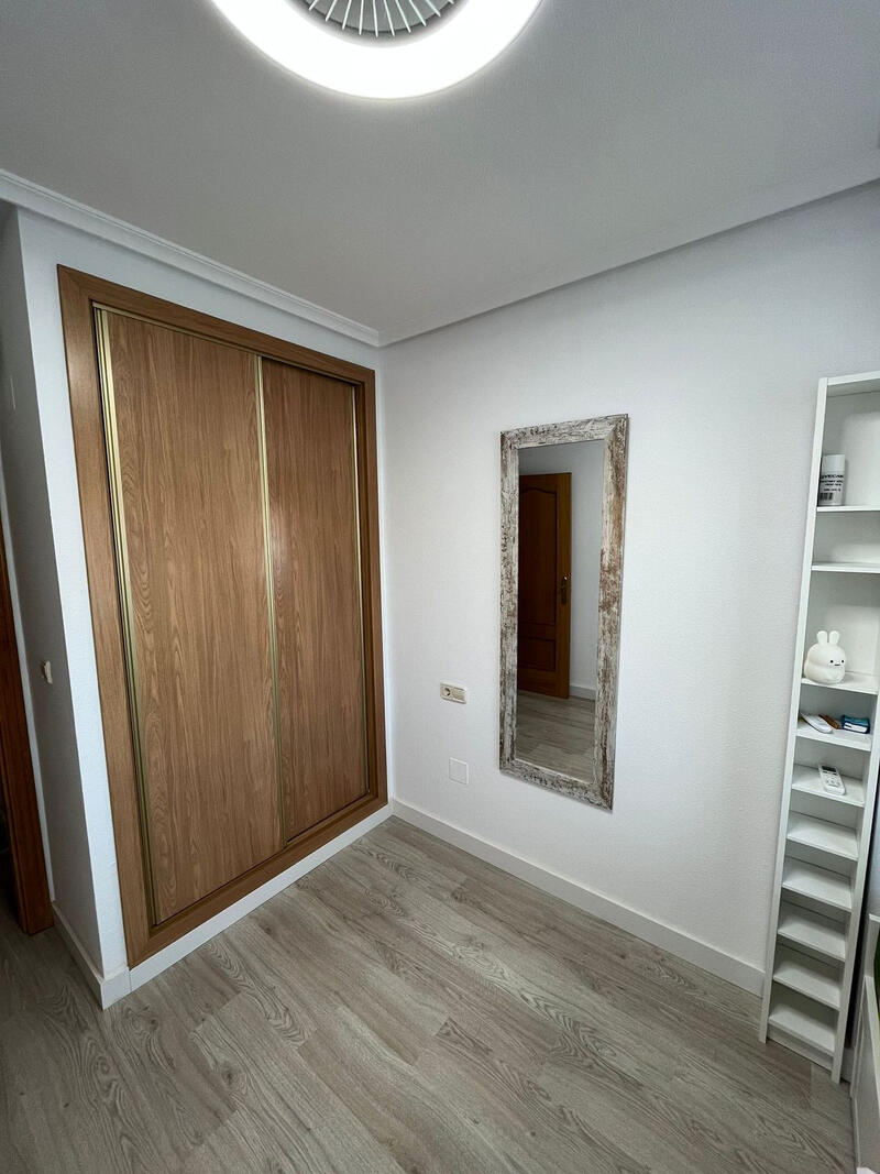 1 slaapkamer Appartement Te koop