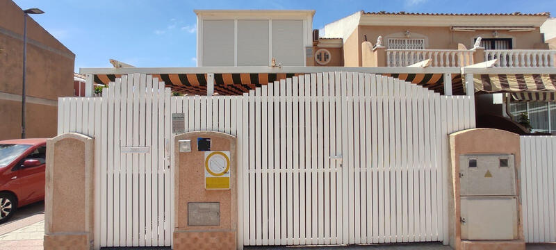 Townhouse for sale in Los Alcazares, Murcia