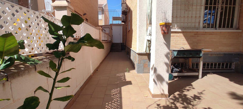 6 Cuarto Villa en venta