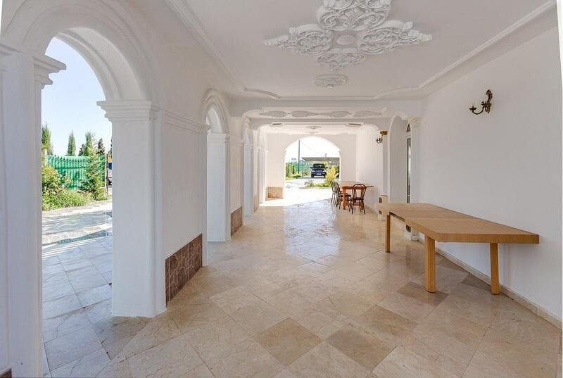 5 bedroom Villa for sale