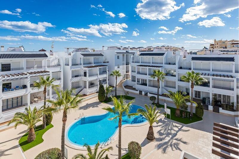 Apartamento en venta en Torrevieja, Alicante