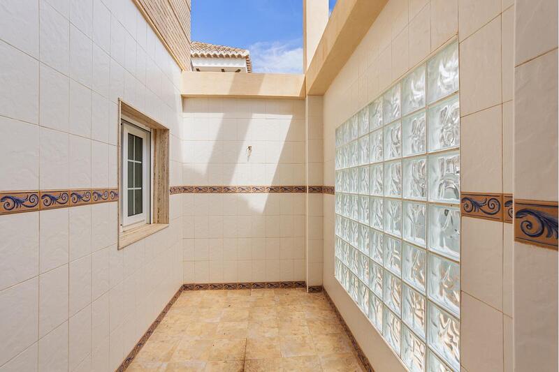 5 Cuarto Villa en venta