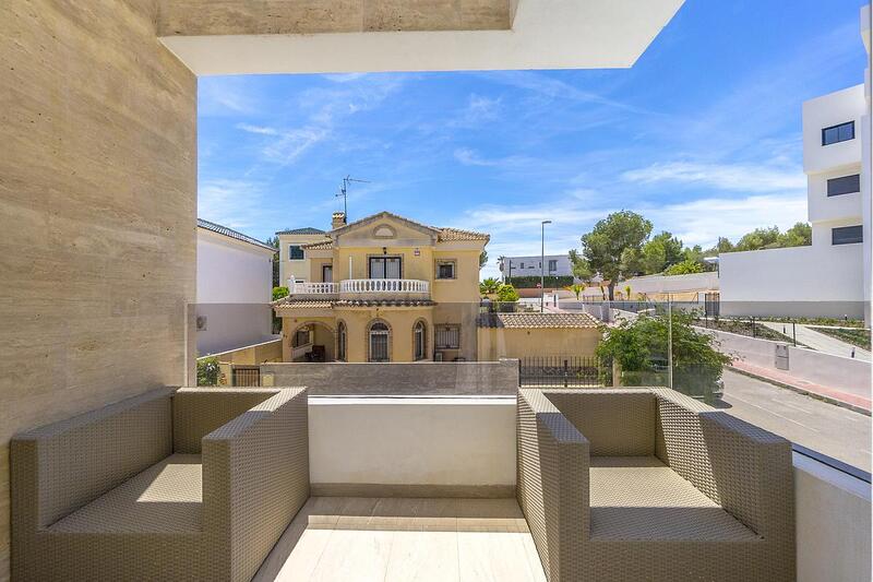 3 Cuarto Villa en venta