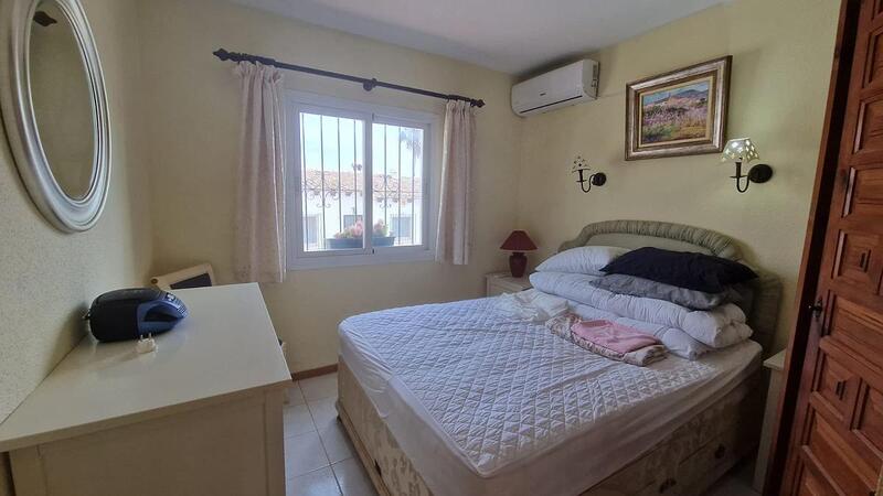 2 bedroom Townhouse for sale